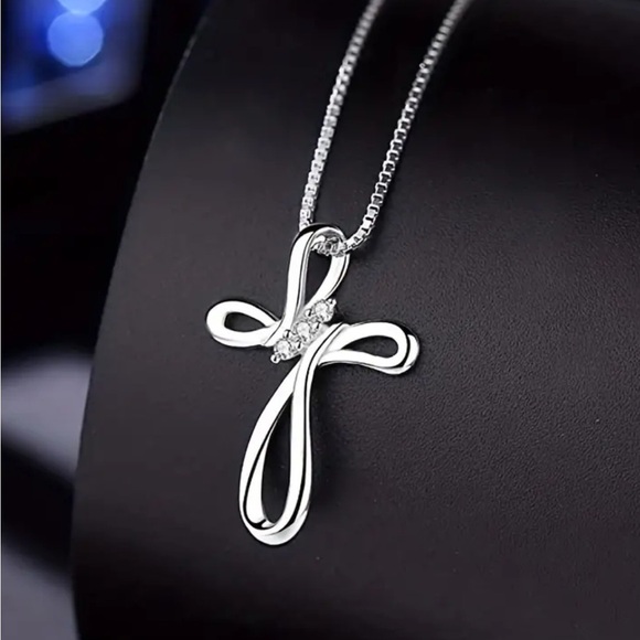 Cross Pendant Necklace Rhinestone Center - Picture 1 of 10